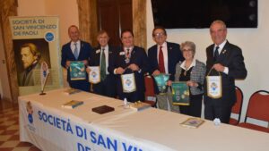 Un riconoscimento alla solidarietà globale: a Roma la prestigiosa Medaglia "Charity in Hope" a Lions Clubs International